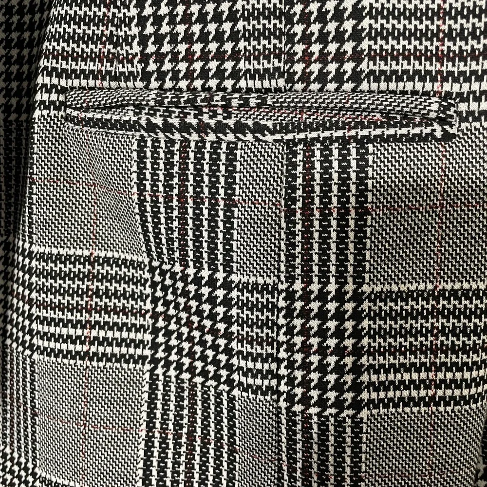 Apt 9 women’s size XL black and white plaid, open front knit jacket/ blazer